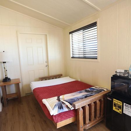 Cabins At Grand Canyon West Peach Springs Exterior photo