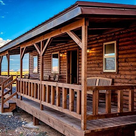 Cabins At Grand Canyon West Peach Springs Exterior photo