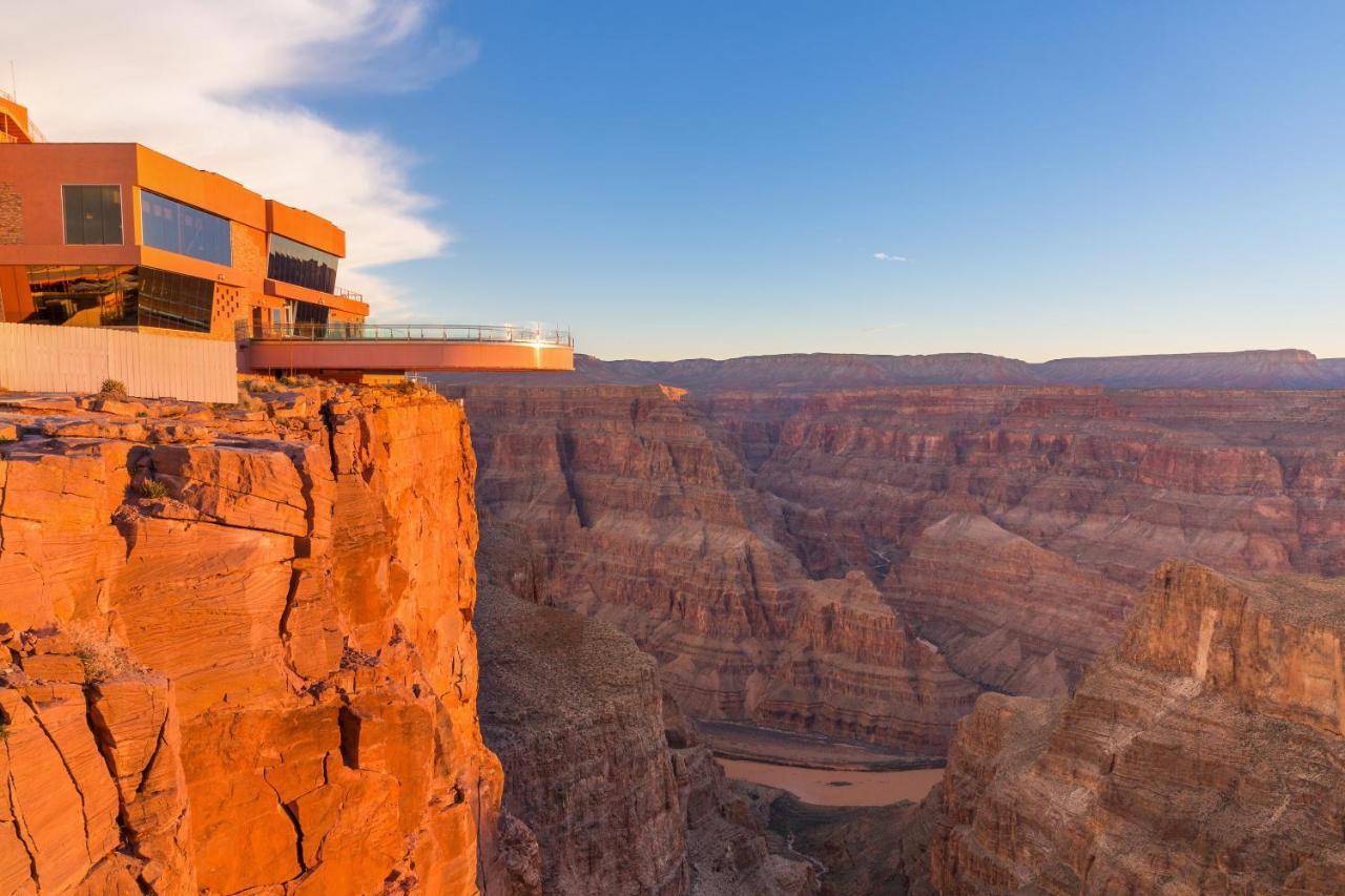 Cabins At Grand Canyon West Peach Springs Exterior photo